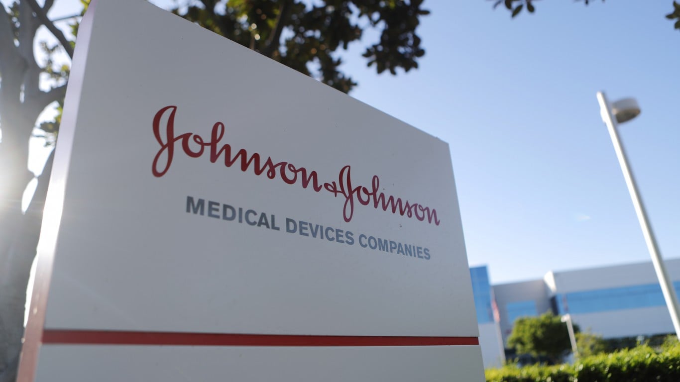 Why One Analyst Thinks Johnson & Johnson Reaches $280