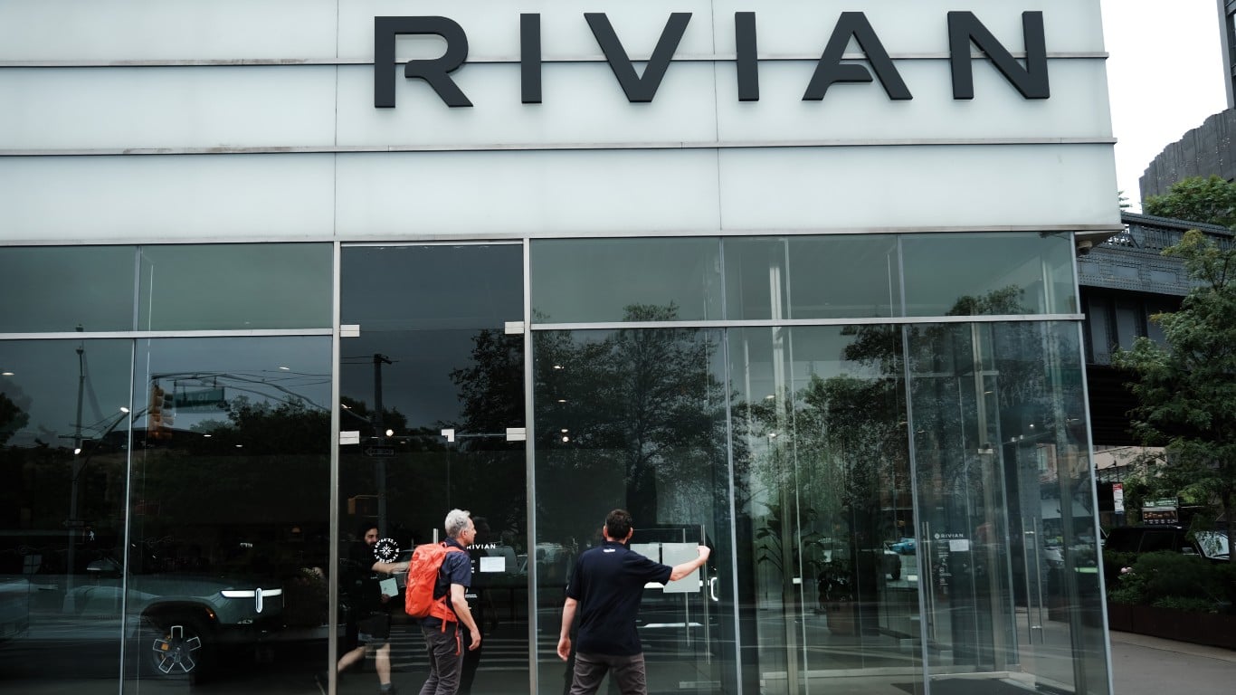 التنبؤ بالسعر: أسهم Rivian تتطلع إلى العودة بعد تراجع عام 2026