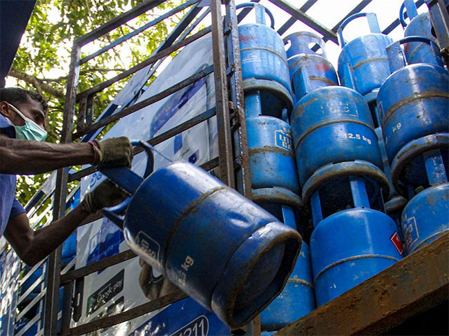 Litro Gas commences distribution of 300,000 domestic gas cylinders