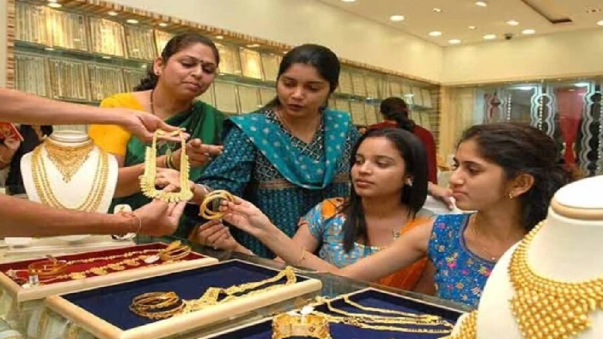 ميزانية الاتحاد 2026: قطاع المعادن يتطلع إلى تكافؤ الرسوم، و MMTC-PAMP تبدي رأيها وسط ارتفاع أسعار الذهب والفضة