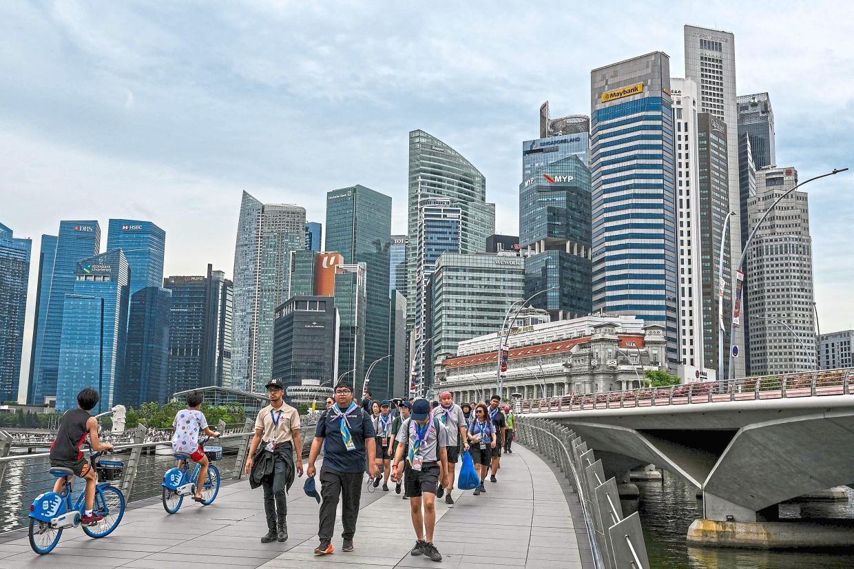 Singapore's economy grows 6.9% y-o-y in Q4 2025, higher than advance estimate