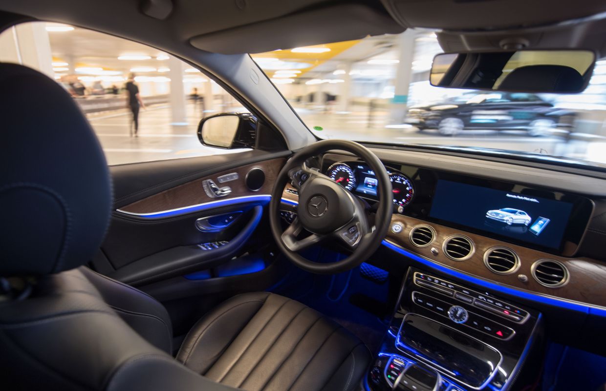 Human minds are 'unprepared' for self-driving cars, expert warns