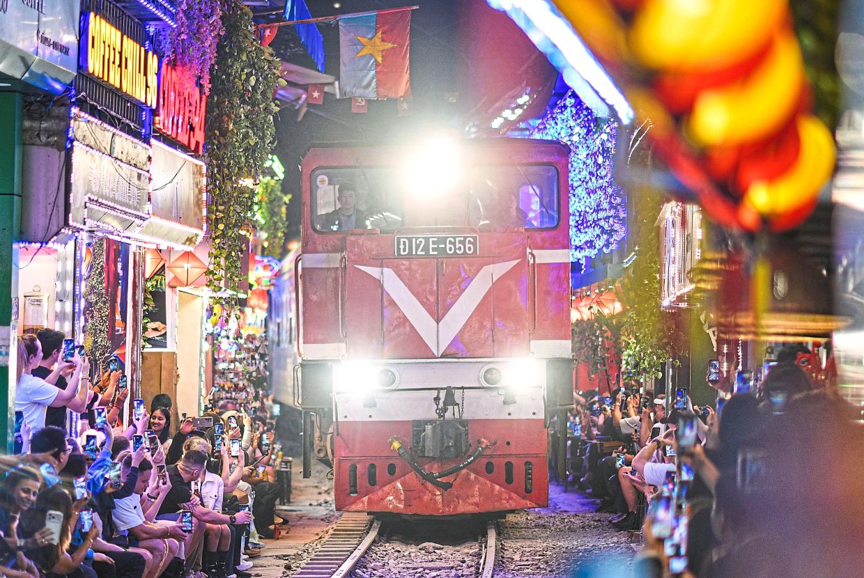 Banks use tech to attract low-cost capital source