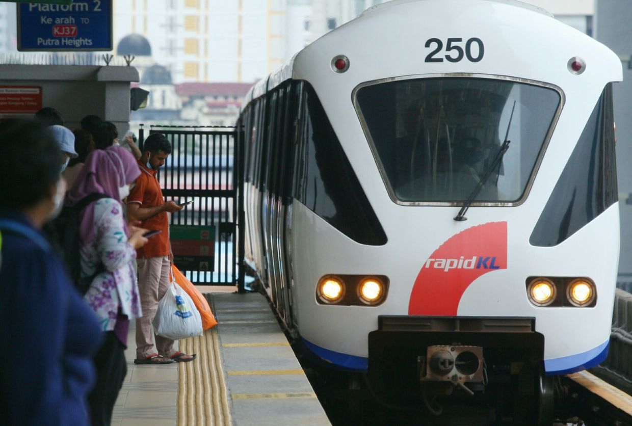 Rapid KL: LRT door system problem causes congestion