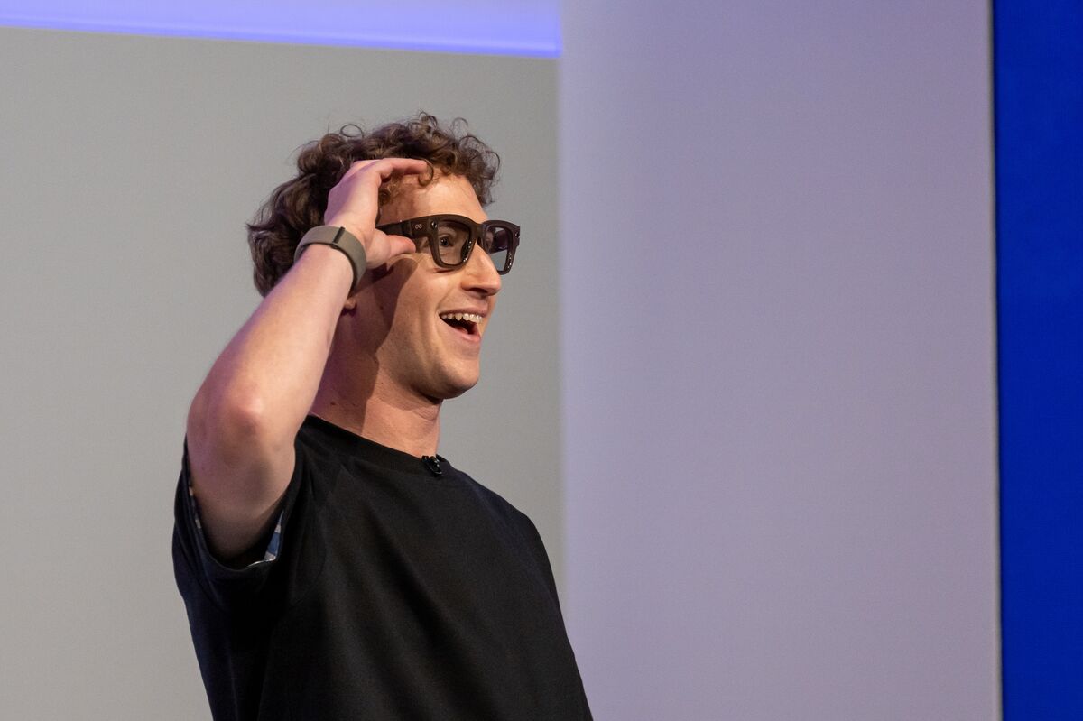 Meta’s New Display Glasses Withheld From EU Over Battery Rules, Supply Shortages