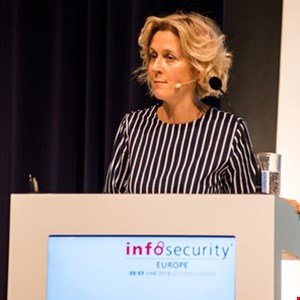 سؤال وجواب: مارثا لين فوكس