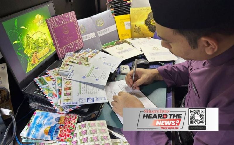 Teacher keeps physical Raya card tradition alive