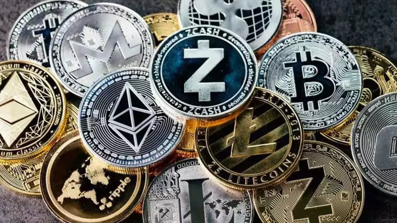 Bitcoin extends losses down 6%, due to weakness in tech stocks