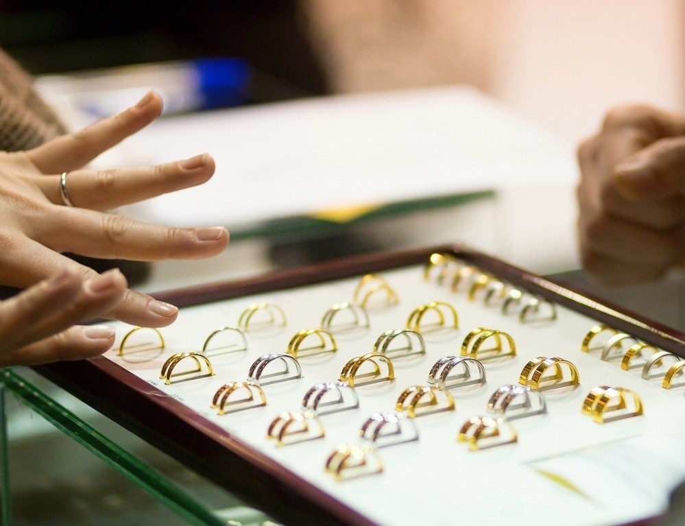 Gold Wedding Ring Prices Jump 45% in Kazakhstan