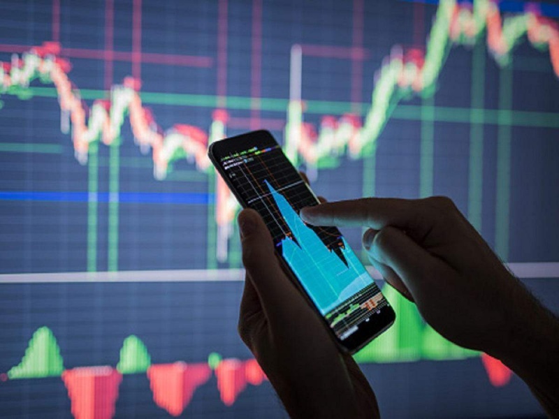 Beat the market in 2022 with focused investment in three sectors