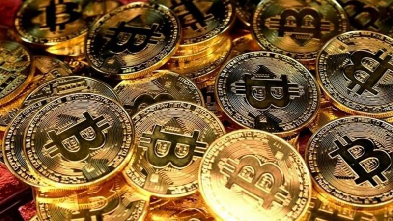 Bitcoin Hits New All-Time High Above USD 100,000 on Optimism Over Donald Trump’s Crypto Plans