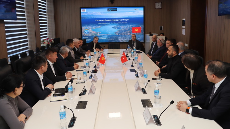 وزارة الطاقة تناقش تطوير مشروع سلسلة محطات كازارمان الكهرومائية.