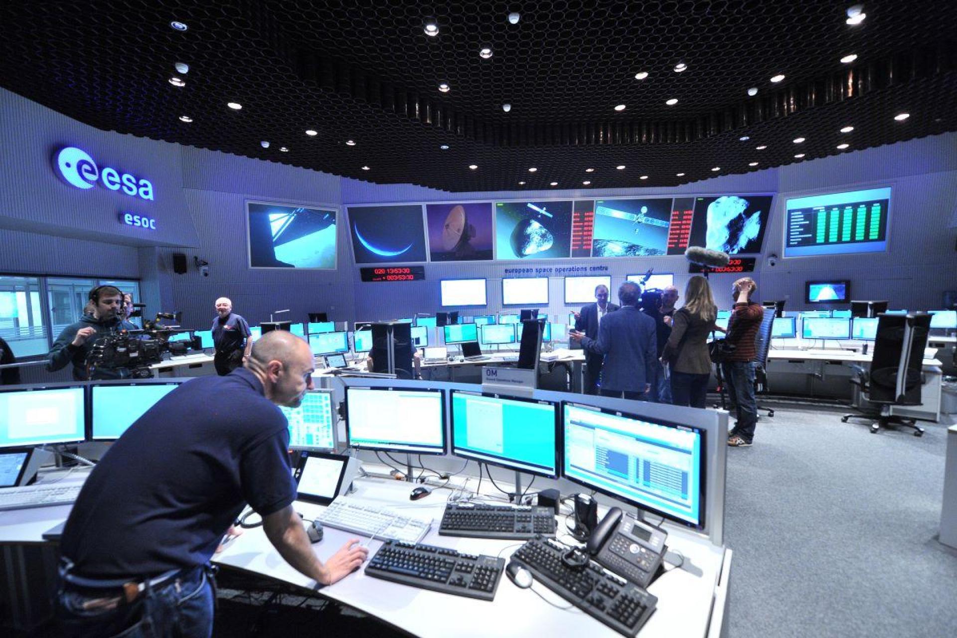 Watch: ARTE Europe Weekly: Space: Can Europe finally become a major player?