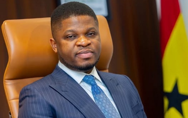 يتناول سامي جيامفي التكهنات حول انخفاض الرؤية السياسية