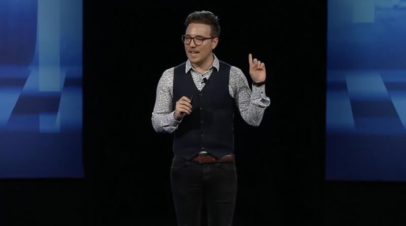 "المؤلف الأكثر مبيعًا شين سنو يطلق جولة محاضرات رئيسية حول الذكاء الاصطناعي تتناول التكيف البشري في عصر الذكاء الاصطناعي."