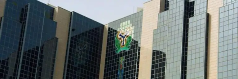 CBN mantiene una tasa del 26,5% y la naira se mantiene estable en ₦1.371/$
