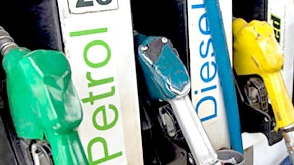 Los precios de la gasolina y el diésel subieron entre 2,61 y 2,71 rupias; los aumentos superan las 7,5 rupias/litro en dos semanas