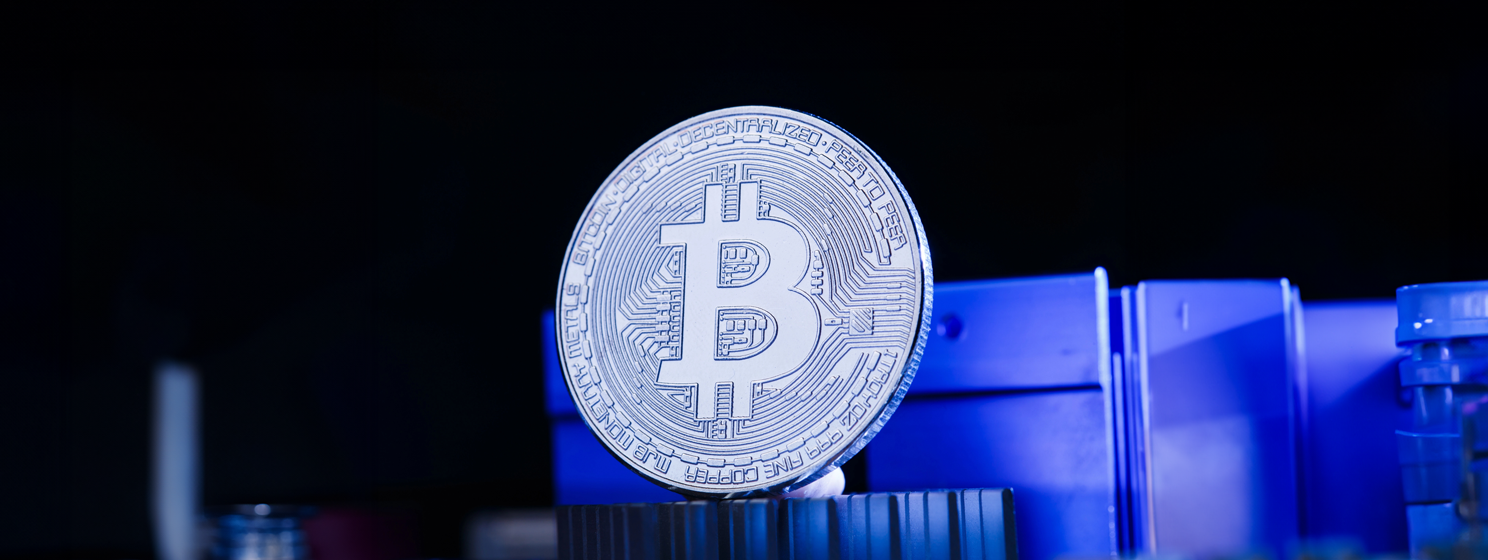 عمال تعدين مكافآت البلوك يشككون في المستقبل مع وصول سعر البيتكوين إلى أدنى مستوى له في 15 شهرًا.
