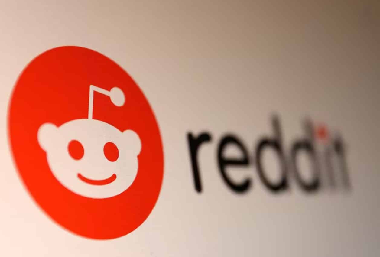 Reddit forecasts strong revenue as AI tools drive ad sales