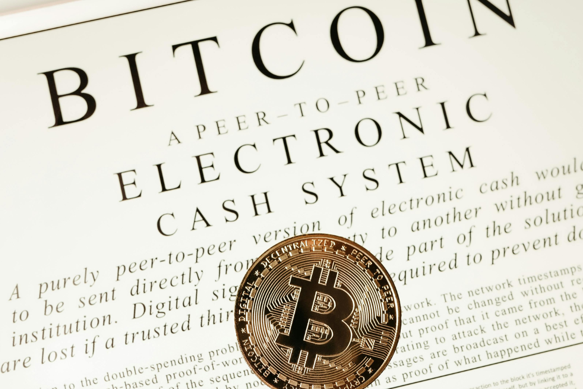 Satoshi Nakamoto = Jeffrey Epstein? The Viral 2008 Email Shaking Crypto World