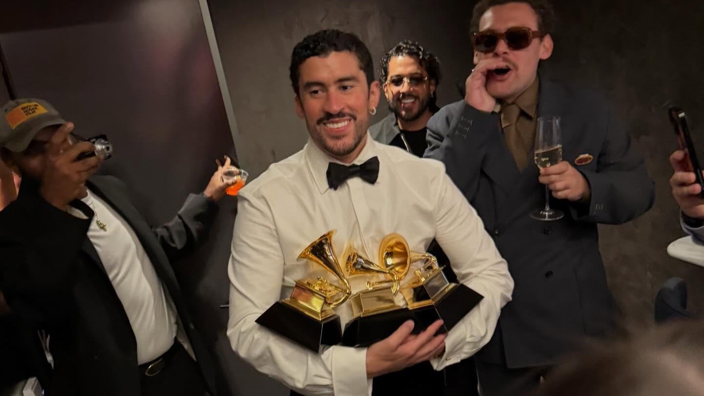 مستخدمو تيك توك الذين لم يتابعوا باد باني متفاجئون بحظره على حساباتهم: "غريب"