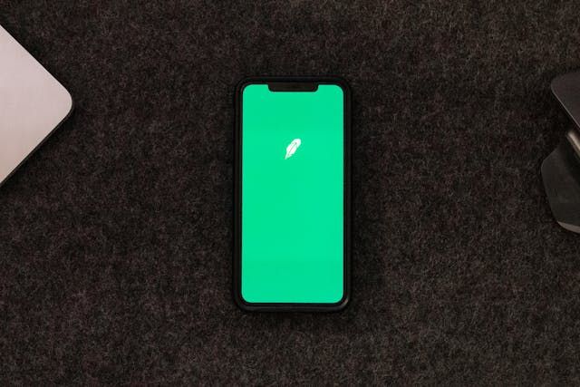 أفضل 5 أسهم للاستثمار فيها على Robinhood للمبتدئين