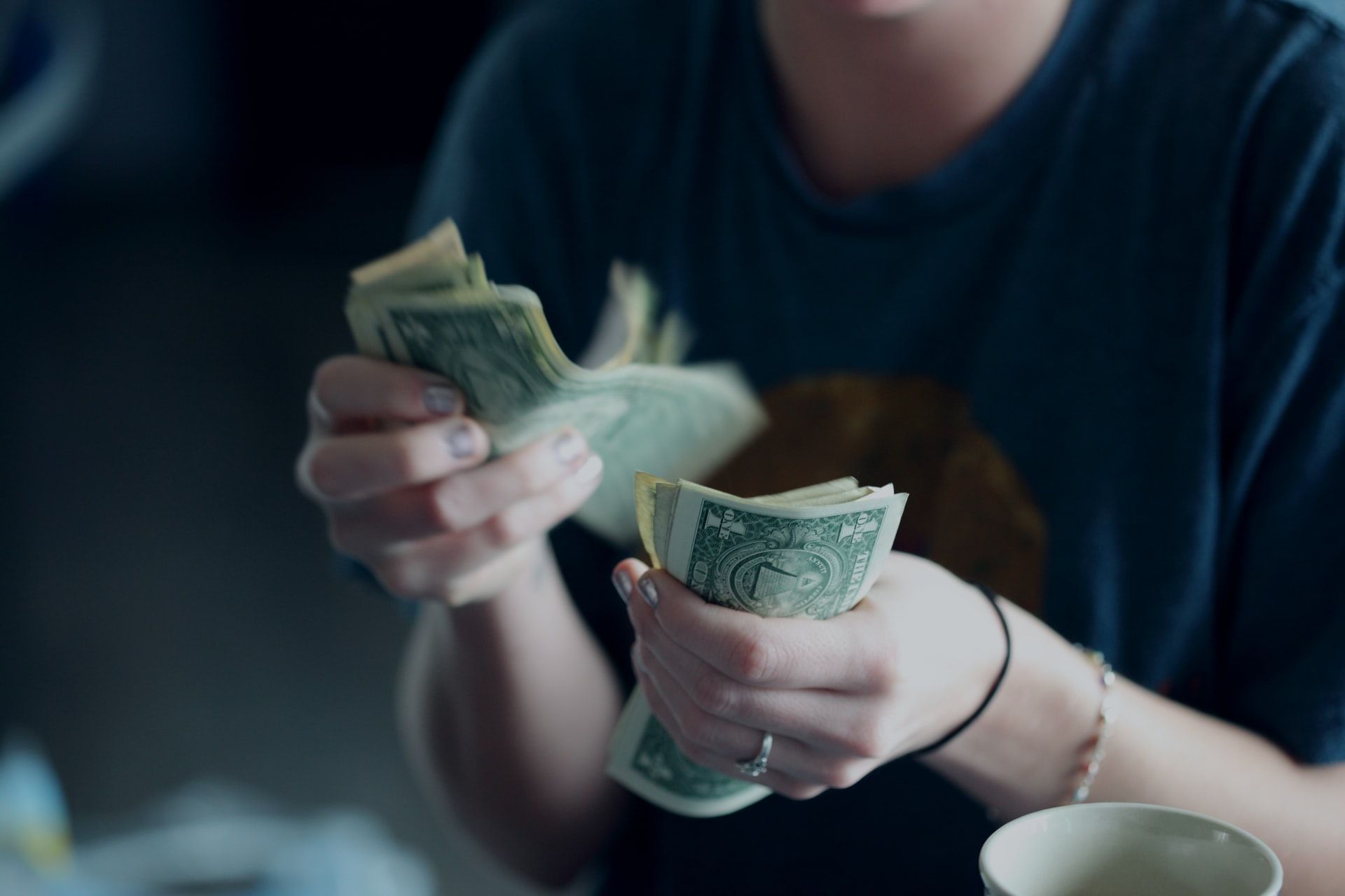 تعلن شركة Invesco Ltd. (IVZ) عن أصول أولية تحت الإدارة بقيمة 2.26 تريليون دولار أمريكي لشهر فبراير