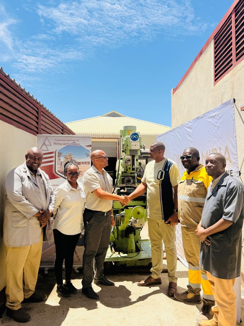منجم Navachab للذهب يتبرع بمبلغ 250.000 دولار ناميبي إلى Nimt