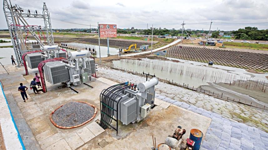 “Bangladesh Navigates Port Congestion to Cement Maritime Hub Status”