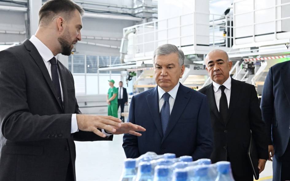 Uzbekistán amplía la producción de polímeros con un proyecto de inversión de 15,2 millones de dólares
