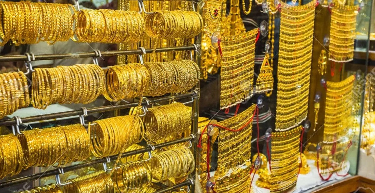 Gold price moves up by Rs6,500 to reach fresh highs in Pakistan