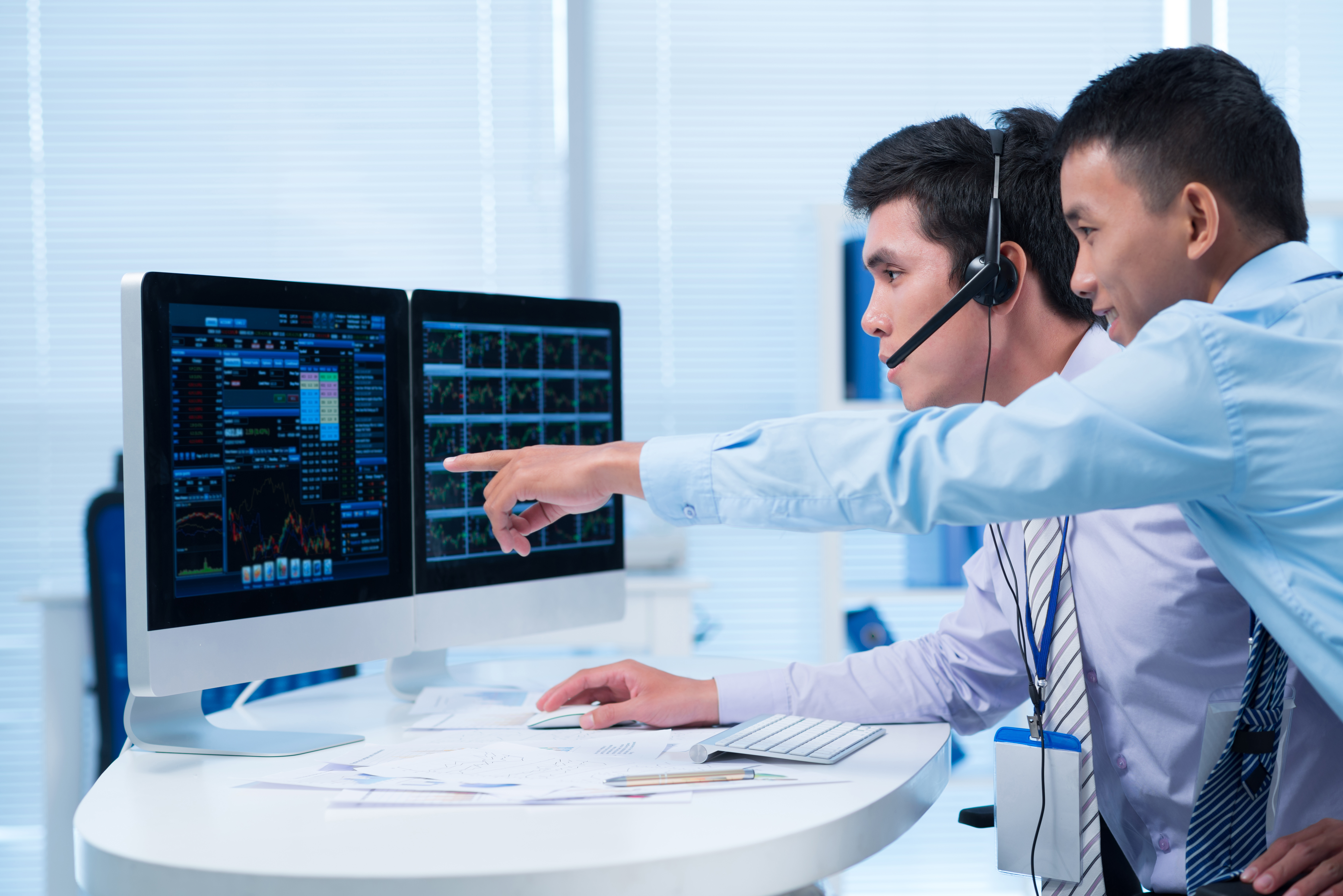 ننسى تخفيضات أسعار الفائدة: ماذا لو احتاج بنك الاحتياطي الفيدرالي إلى رفع أسعار الفائدة في عام 2026؟