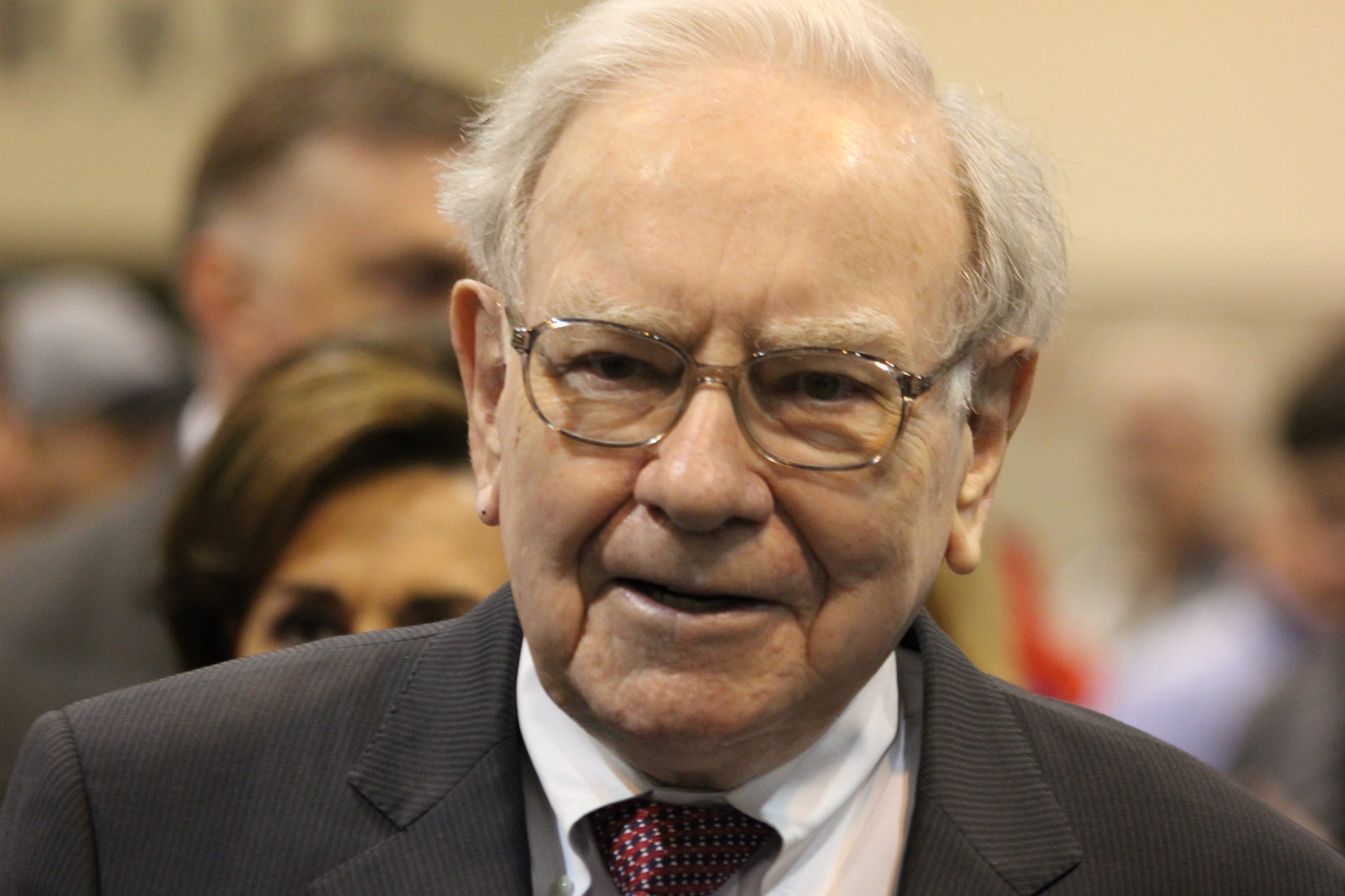 Los inversores tienen cada vez más miedo al mercado de valores. Warren Buffett tiene seis palabras para momentos como este.