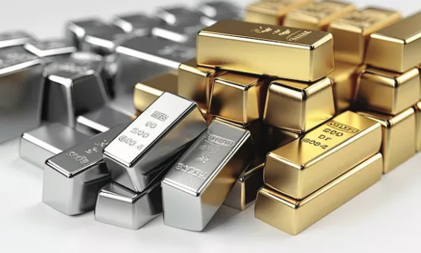 Gold declines Rs 1,100 to Rs 1.64 lakh/10g; silver slips to Rs 2.71 lakh/kg