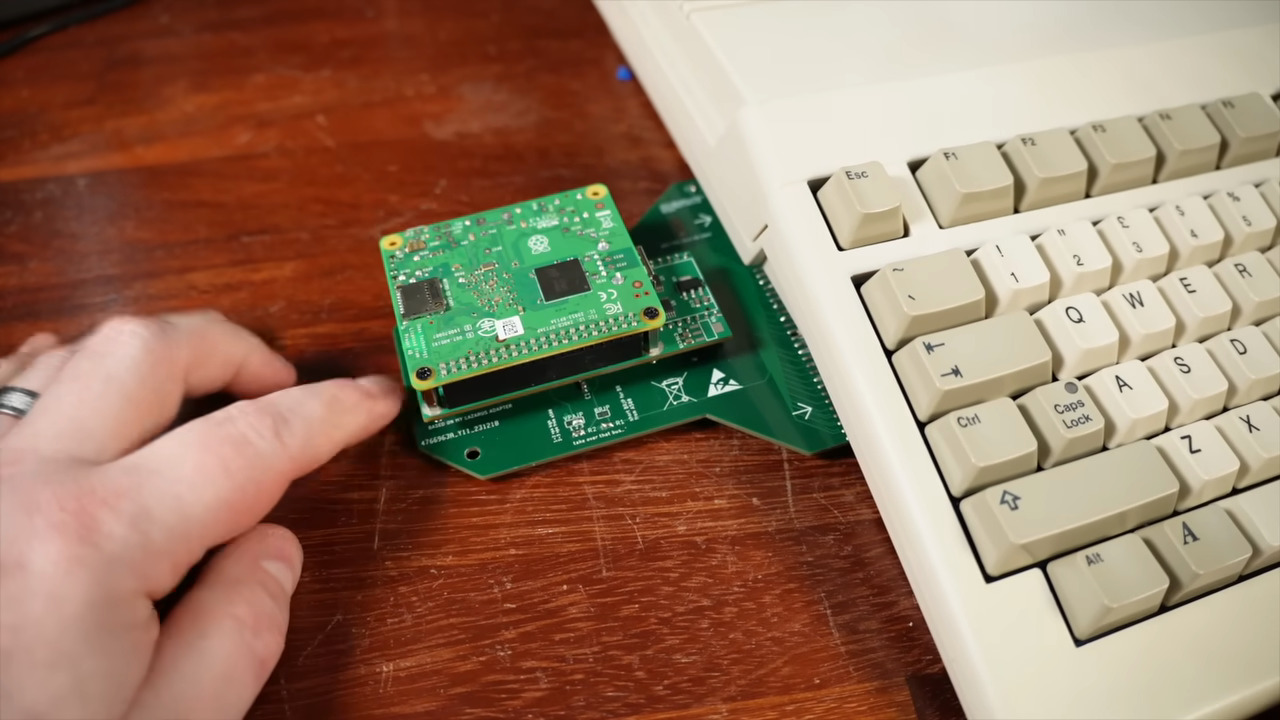 لازاروستورم يسمح لـ بايستورم بالعمل خارج جهاز أميغا القديم الخاص بك