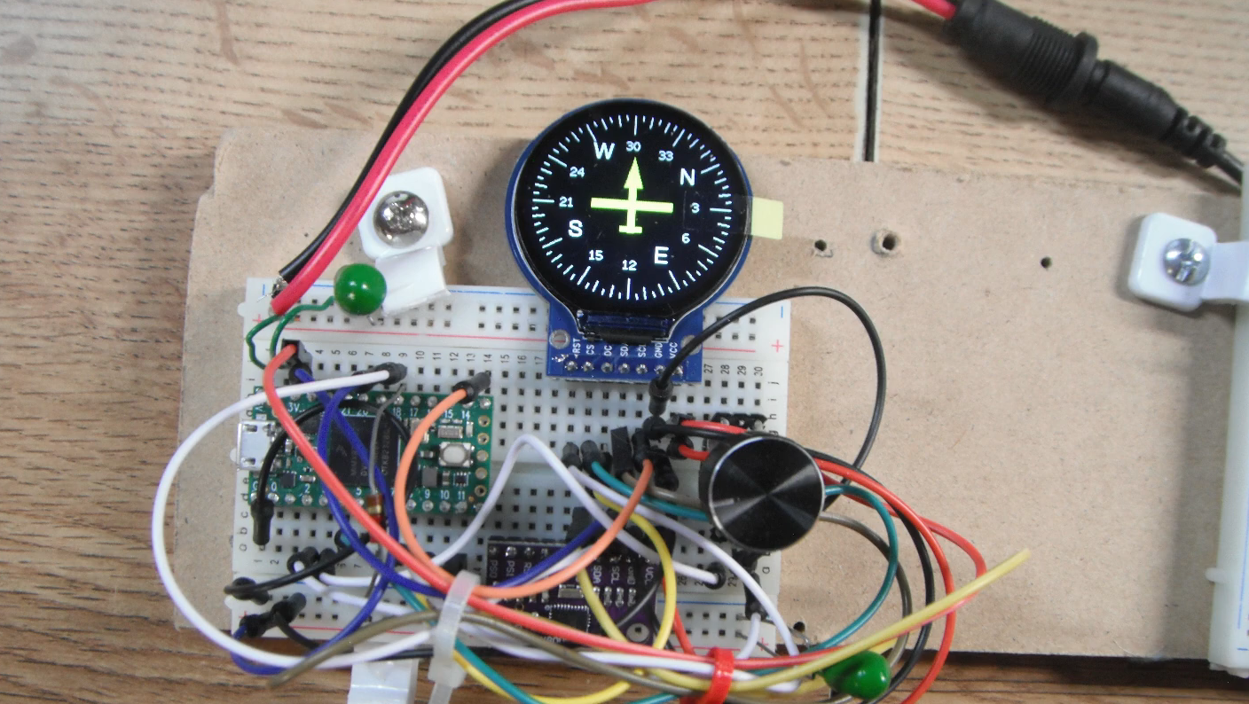Construcción de un sensor de rumbo resistente a perturbaciones magnéticas