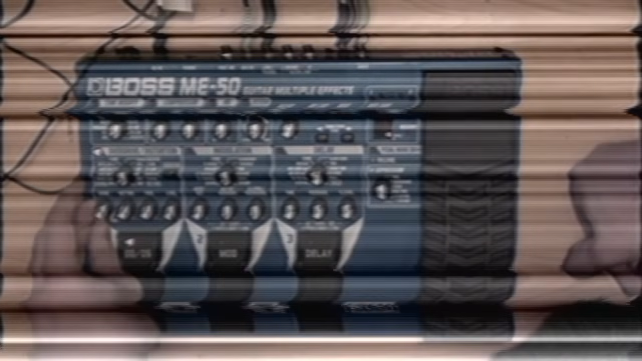 Ejecución de vídeo a través de un pedal de efectos de guitarra