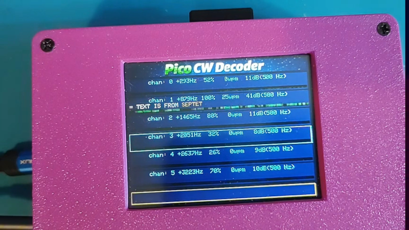 بيكو باي تتعلم شفرة مورس.