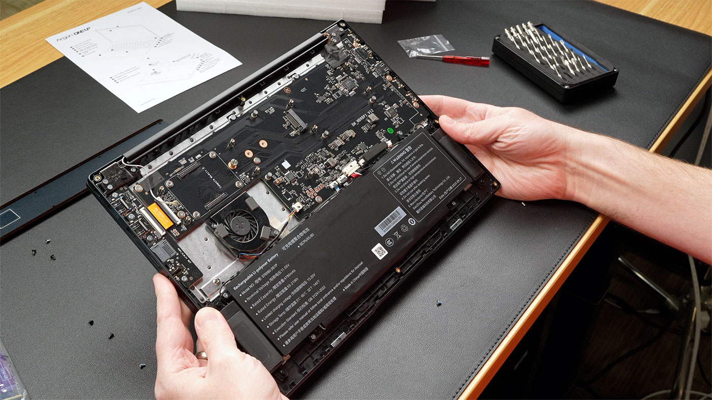 Argon ONE UP: Test-Tasting a Raspberry Pi CM5 Based Laptop