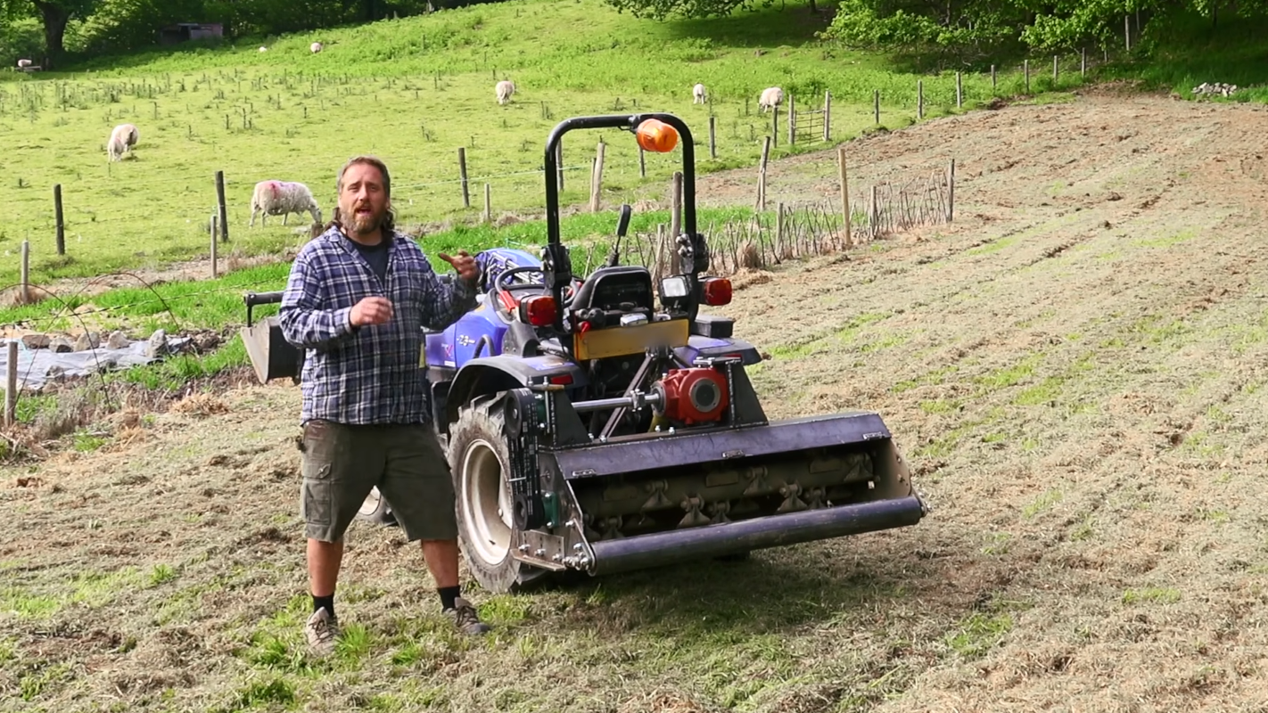 Un tipo especial de cortacésped para campos rocosos