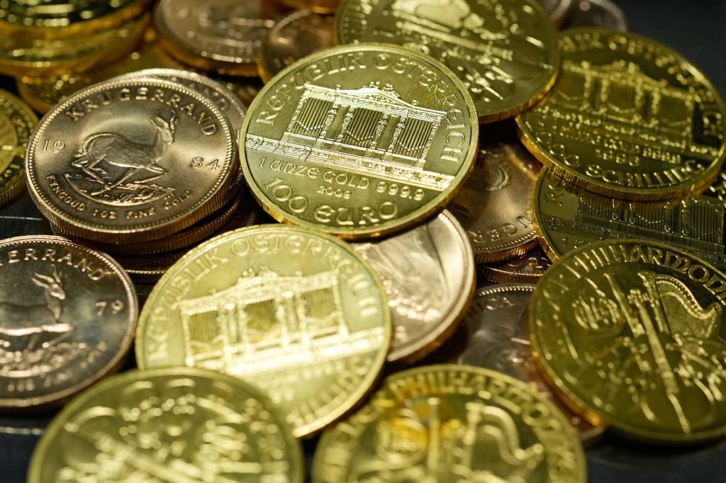 زيادة إقبال المستهلكين على شراء وبيع الذهب: ما يجب معرفته عن أحدث موجة وتقلبات الأسعار.