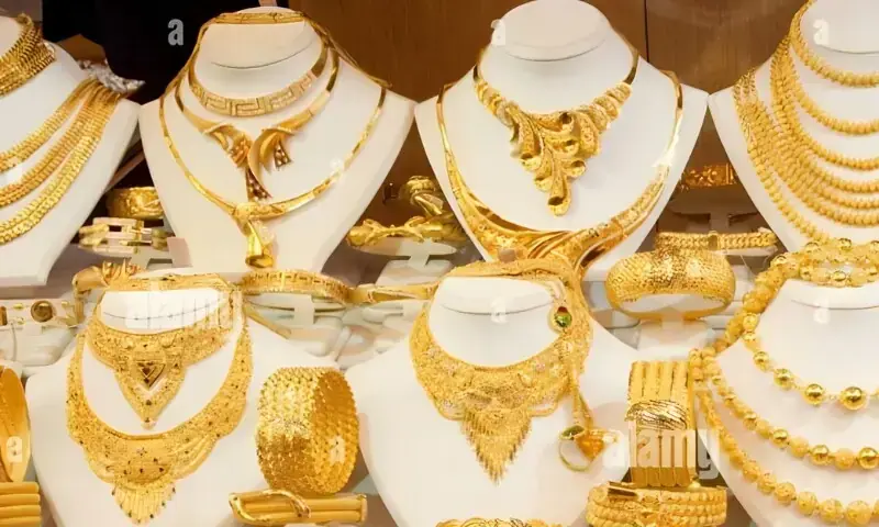 Los precios del oro caen en Pakistán a medida que aumentan los precios de la plata