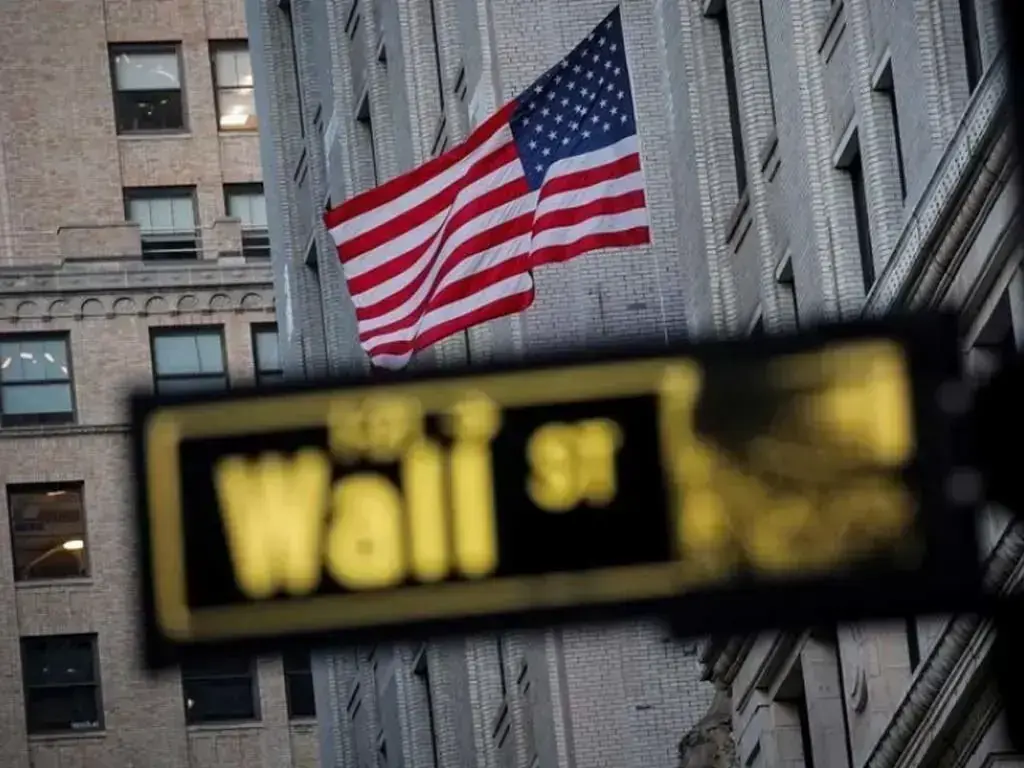Wall St va camino de una apertura ligeramente más alta mientras persisten las preocupaciones sobre los aranceles y la IA