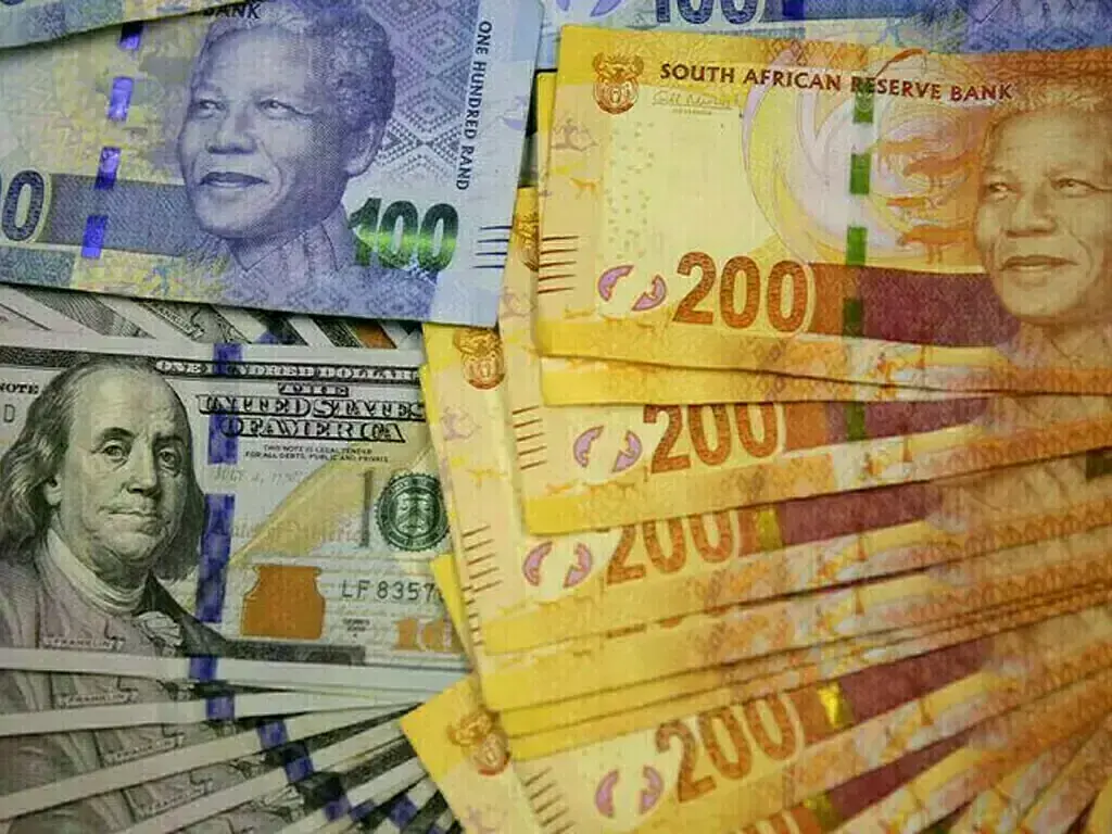 El rand sudafricano se reafirma a medida que el dólar más débil y el petróleo más débil alivian la presión