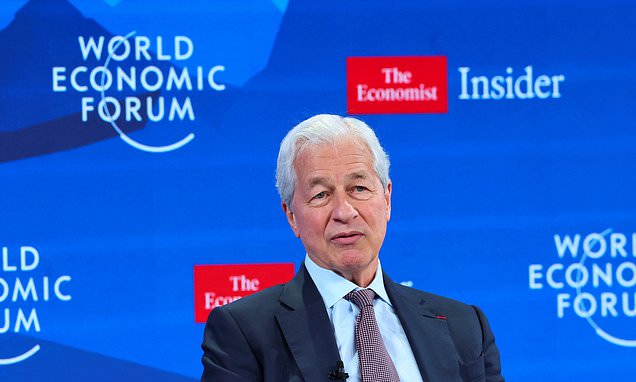 Jamie Dimon backs Trump's military campaign in Iran