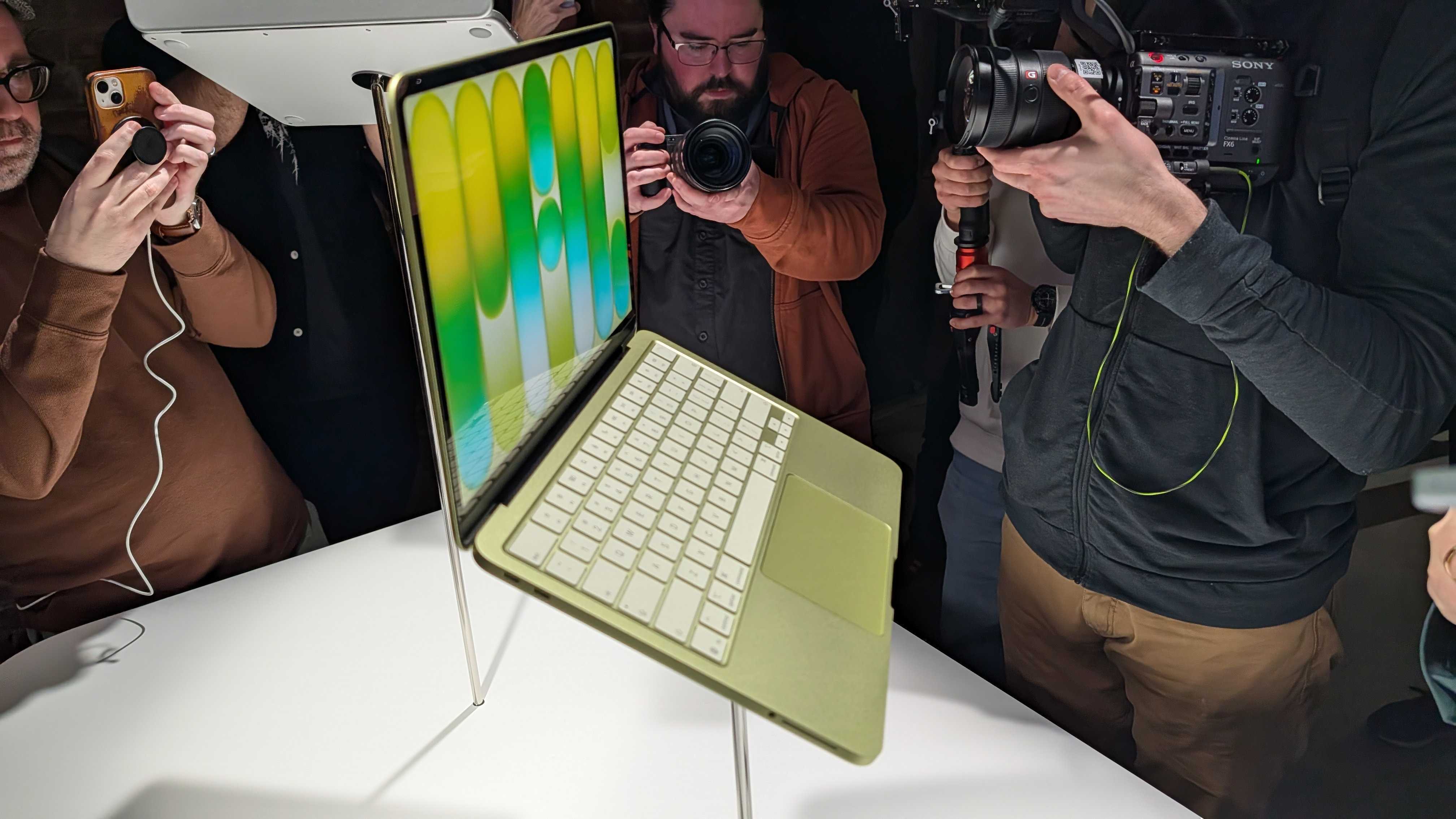 من المتوقع أن يصبح جهاز MacBook Neo من Apple رفيقي المثالي في السفر