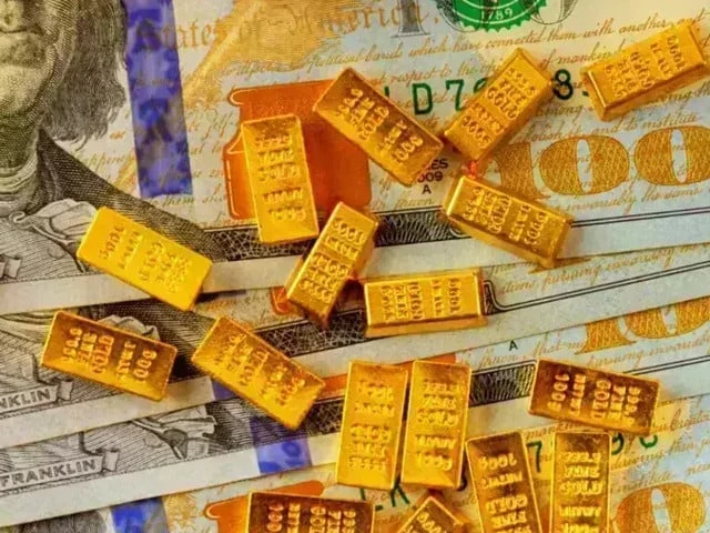 Los precios del oro y la plata muestran una ligera caída en los mercados locales y globales