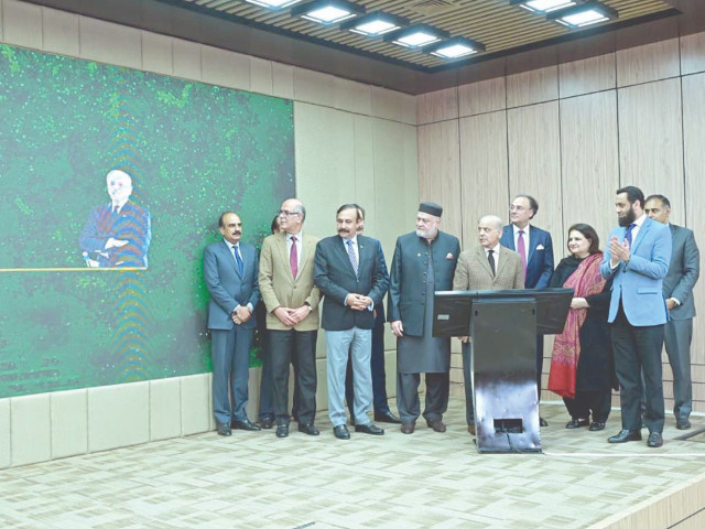 رئيس الوزراء يكشف عن حزمة رمضان بقيمة 38 مليار روبية