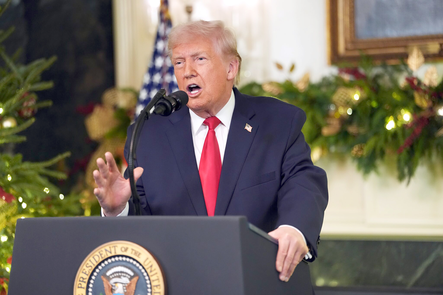 توقيع ترامب قادم للعملة الأمريكية