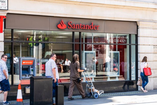Santander publica una importante actualización el miércoles antes de realizar pagos de £ 829 a los clientes
